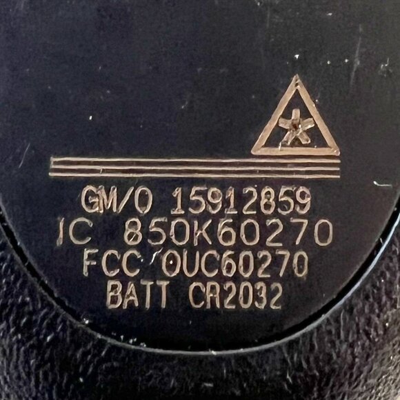 GM OEM 2007 To 2011 4-Button Remote Keyless Fob! - Picture 3 of 4